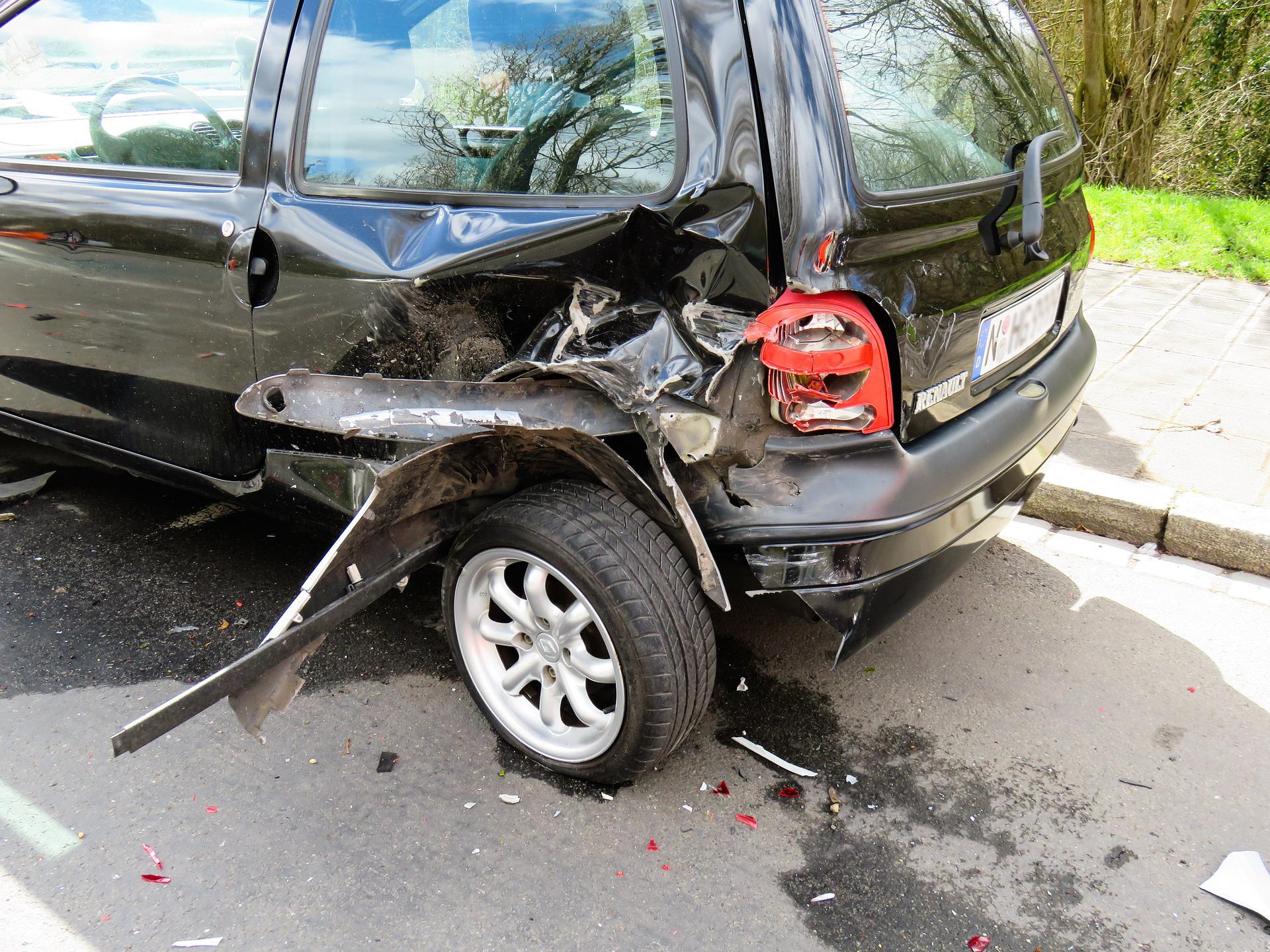 Unfallfahrzeug mit Heckschaden